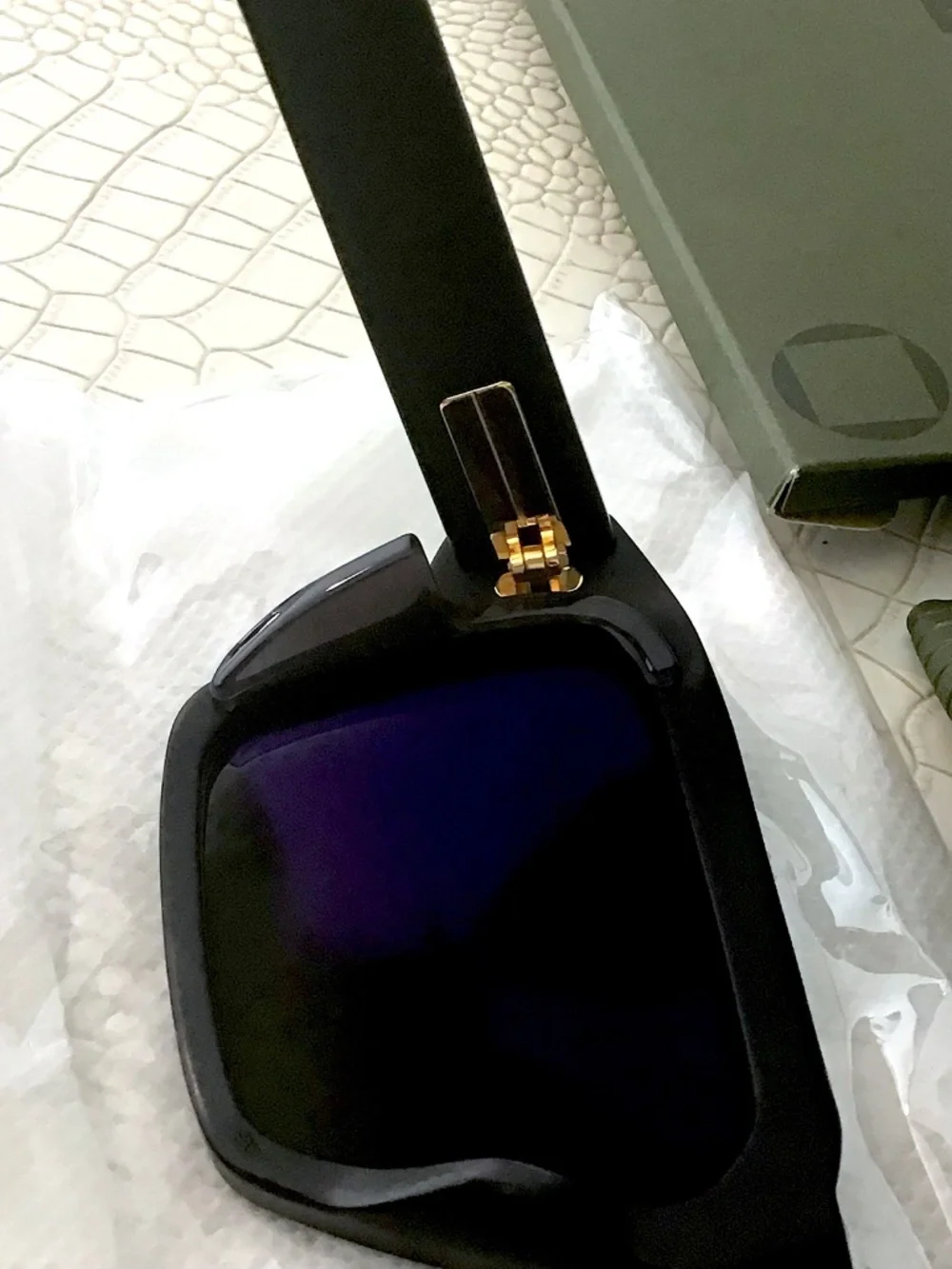 RARE AKONI HERCULES BLK - AKS-105D-54 GLD RECTANGLE SUNGLASSES